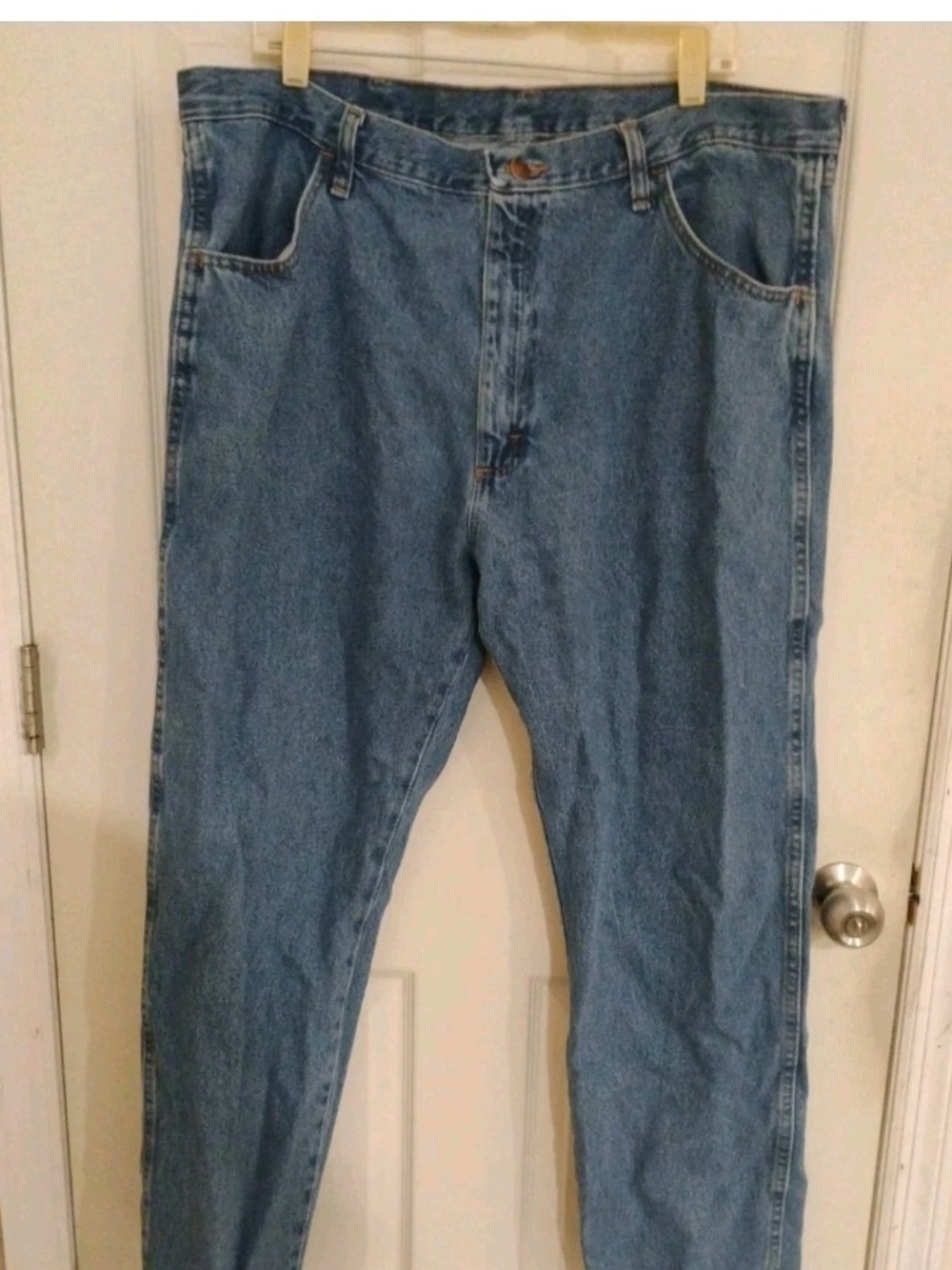 Rustler Men's Light Blue Relaxed Fit Denim Jeans